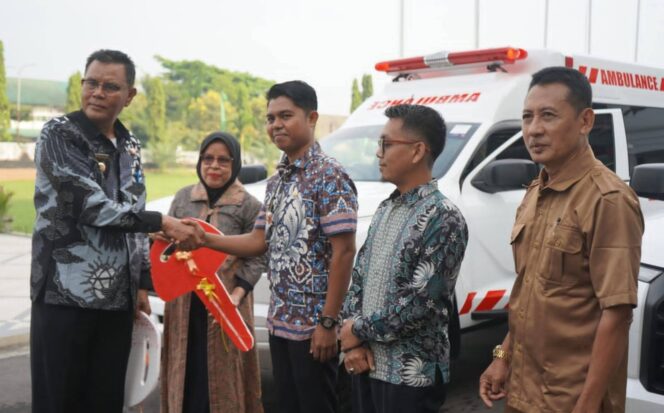 
 Kecamatan Ropang dan Orong Telu Terima Ambulans Dari Pemkab Sumbawa