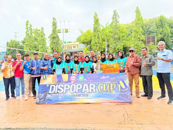 
 SMPN 1 Moyo Utara Juara Voli Dispopar Cup I 2026