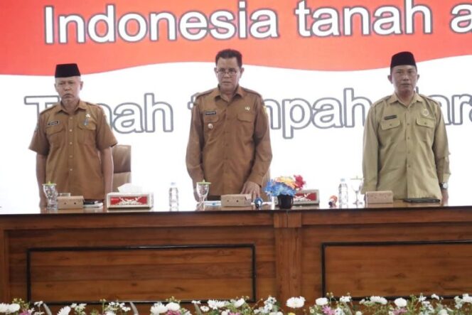 
 Bupati Sumbawa Dorong Peningkatan Layanan Publik di Daerah