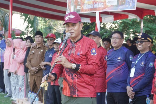 
 Bupati Sumbawa Dorong Damkar Terus Berikan Pengabdian Terbaik ke Masyarakat