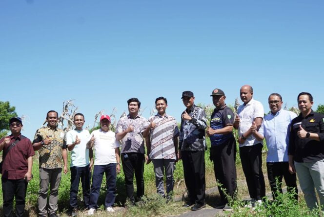 
 Bupati Sumbawa Tinjau Lokasi Rencana Pembangunan Sekolah Rakyat