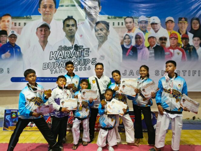 
 Karateka Sumbawa Berhasil Meraih Juara di National Open Karate Championship Bupati Cup 5 Lombok Tengah